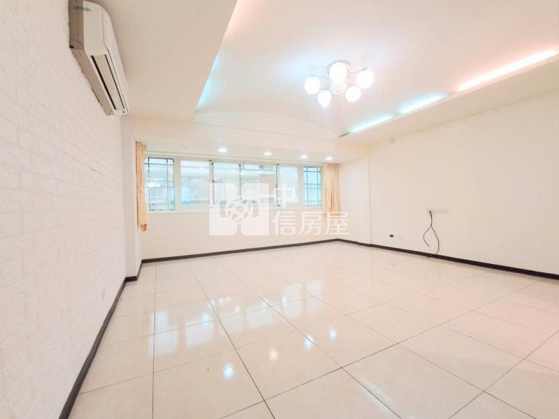 臺北市松山區撫遠街